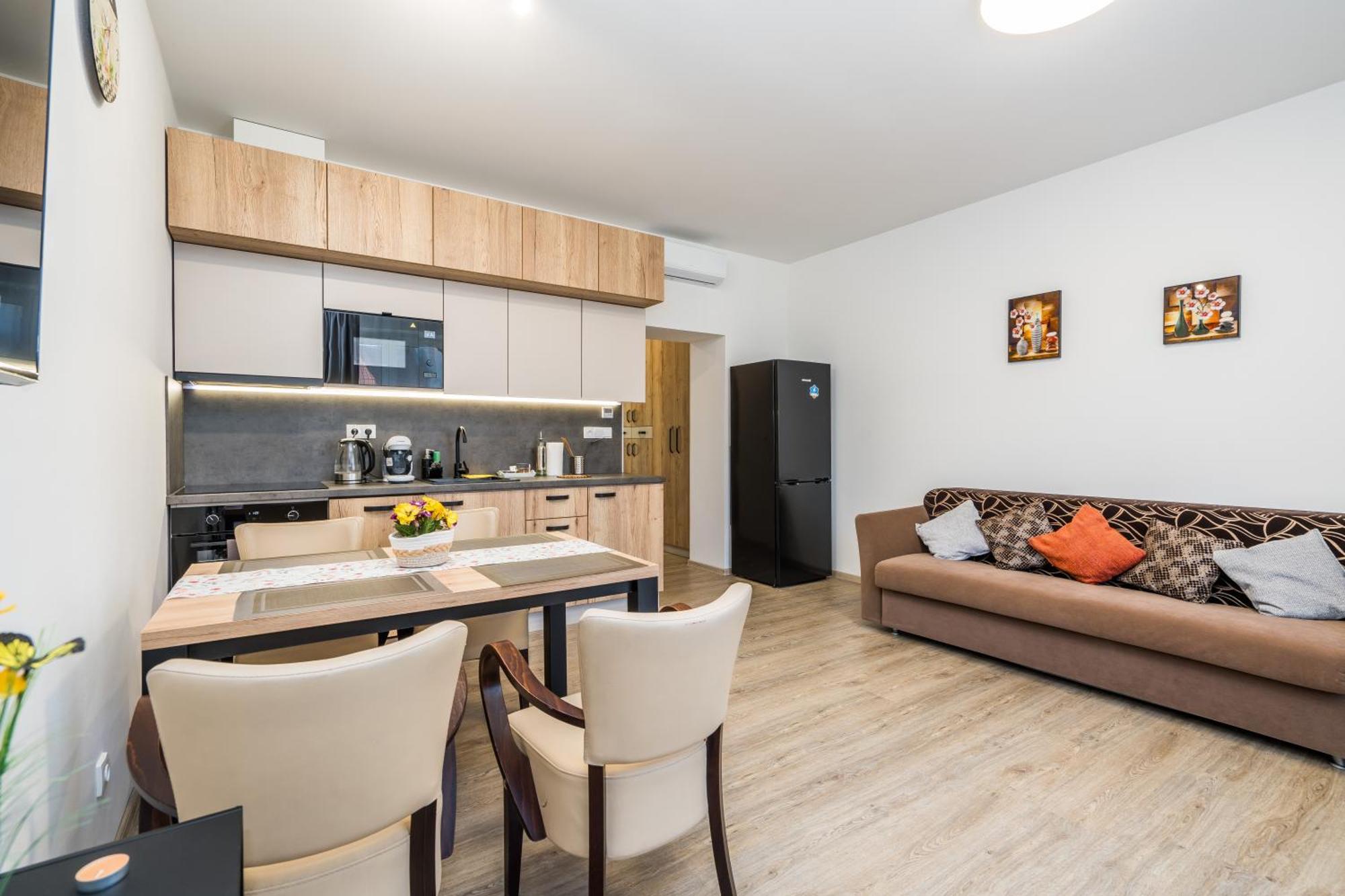 Apartamento Perla Hradce 101 Hradec Králové Exterior foto